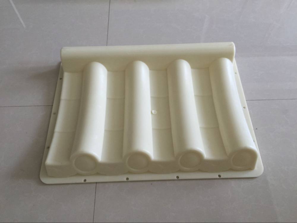 仿古結構與實用功能兼備 水泥圍墻瓦模具與塑料化糞池的設計與選擇